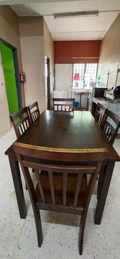 Baiti Homestay غامبانغ المظهر الخارجي الصورة